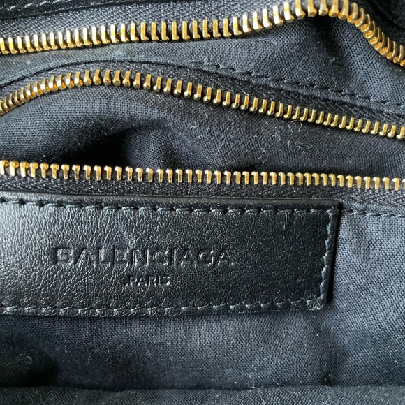 BALENCIAGA Black Suede City Classic Bag with Gold Studs - Picture 10 of 11